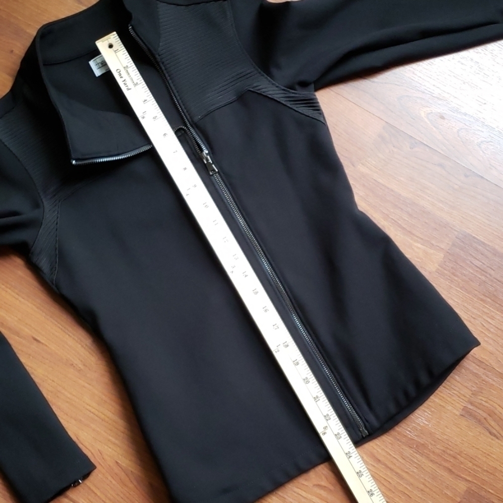 The Base Black Off Center Zip Jacket Sz M - Picture 7 of 8